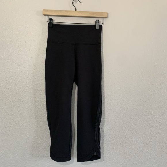 Lululemon Revitalize Crop 21" Leggings 4 Black Mesh Sheer Panel Full-On Luxtreme - Picture 1 of 10